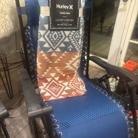 Zero gravity chair and throw blanket item