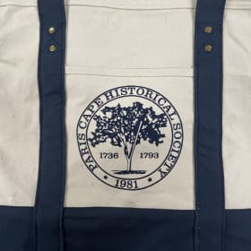 Embroidered canvas bag item