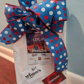 Popcorn & Pinot item