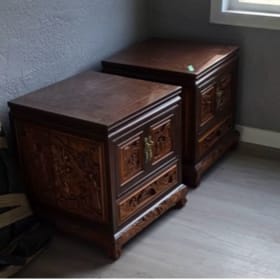Pair of carved hardwood bedside cabinets/nightstands item