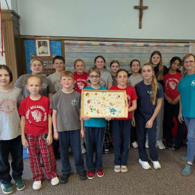 SIXTH GRADE (KELLS) Serve in Style Tray item