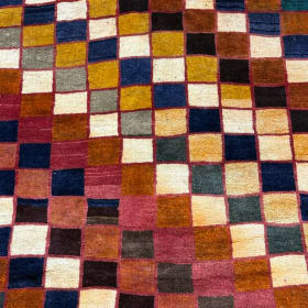 2’8” x 4’7” Genuine Persian (Wool) - Handmade item