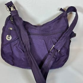 Travelon Anti-Theft Classic Essential Messenger Bag - LN item