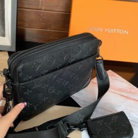 Louis Vuitton Duo Messenger Leather Purse and Coin Purse item