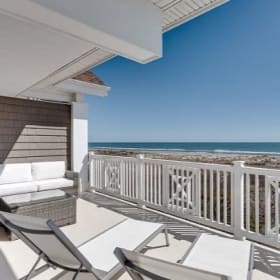 ICONA Hotel Weekend Stay item
