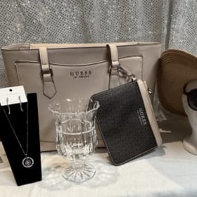 Guess Handbag Set item