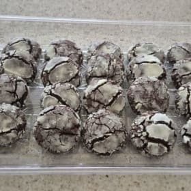 20 Homemade Snow Cookies (1 of 2) item