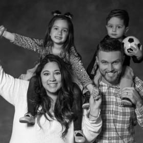 Soulful Photography - Family Session & ONE print item