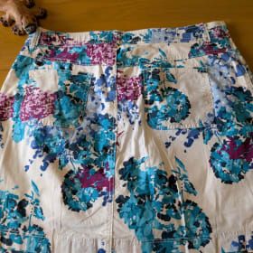 Preloved, Hydrangea Print White Stag Skort - Size 8 item