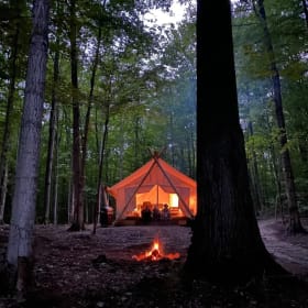 🌲 Glen Oro Eco-Retreat – 2-Night Glamping Escape 🌲 item