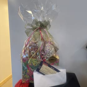Sweet Treats and Double Eagle Basket item
