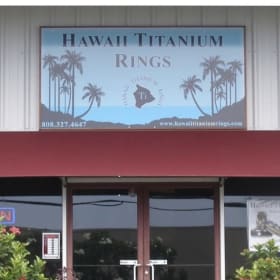 Hawaii Titanium Rings-Mango Wood&Red Lab Opal size 6.25 item
