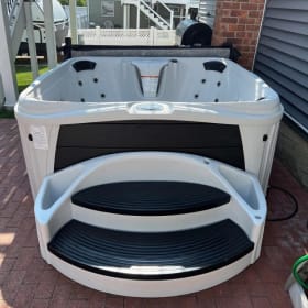Free One-Week Hot Tub Rental item