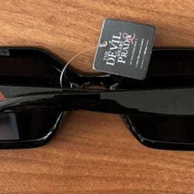 DEVIL WEARS PRADA 2 SUNGLASSES NEW BLACK item