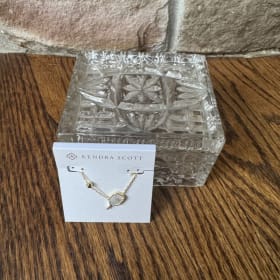 Stylish Kendra Scott Pickleball Pendant with Crystal Box item