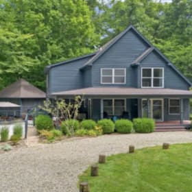 4 night Luxury Getaway - Union Pier Michigan item