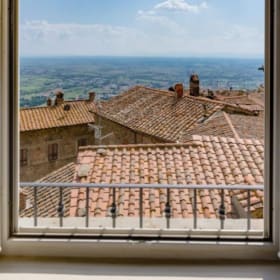 Under the Tuscan Sun - 7 Night stay in a 2 bedroom item