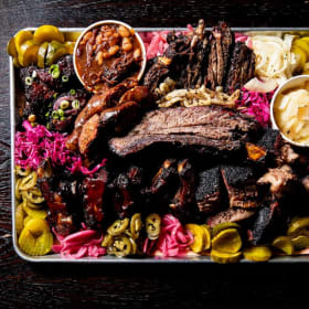Izzy’s Brooklyn Smokehouse – $100 Gift Card item