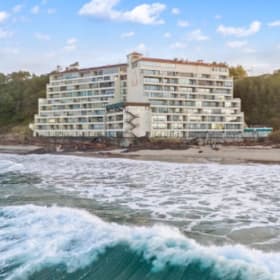 Oregon Coast Getaway Package Sponsored by Link Construction item