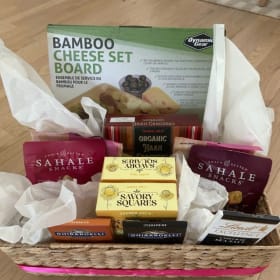 Cheese board entertainment basket item