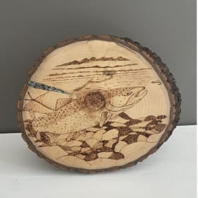 Œuvre sur bois pyrogravée par l'artisan Bruno Croteau item
