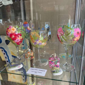 Large Wine Glass item