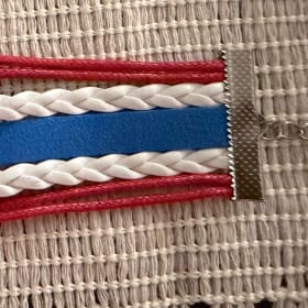 Bracelet item