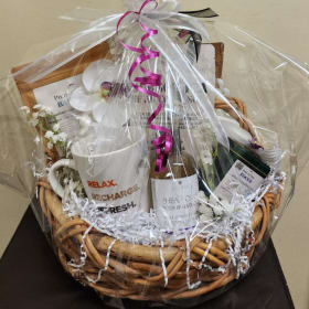 Tea & Wellness Relaxation Basket item