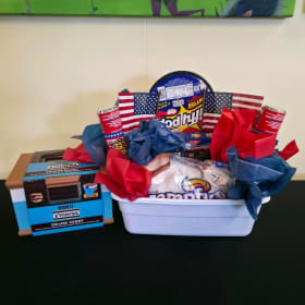#16 - 4th of July Deluxe S'mores Caddy item