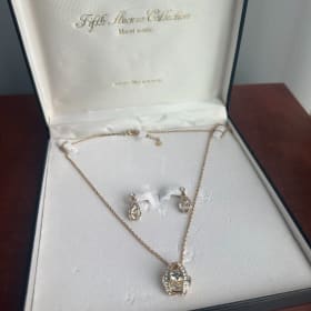 "Mamita" Necklace and Earring Set item
