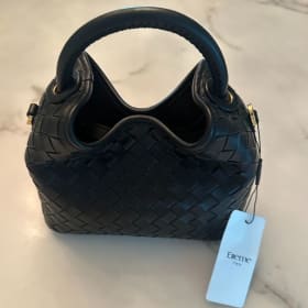 Elleme Purse from Pumpz and Co. item