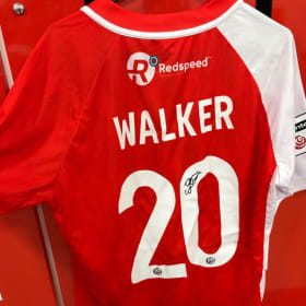 George Walker no 20 size m item