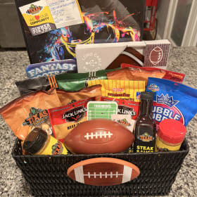 🏈 Texas Roadhouse Game Day Basket item