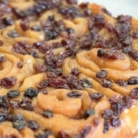 Sticky Bun with Raisins item
