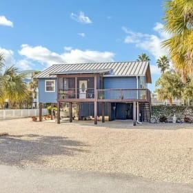 Mashes Sands Beach House Stay item