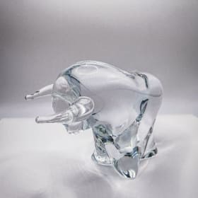 Glass bull item
