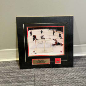 Joe Sakic, 2002 Olympics Gold Medal Champion - 007 item