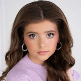 Ava Bentley item