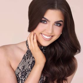 Miss Savannah Teen Volunteer Delaney Lanham item