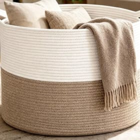 Cozy Hamper Set item