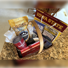Dubuque Basket - Hotels, Restaurants, Riverboat Tour & More item