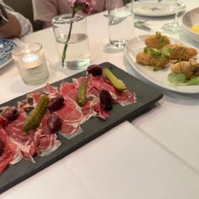 #13 Certificat cadeau 200$ Restaurant Ferreira item