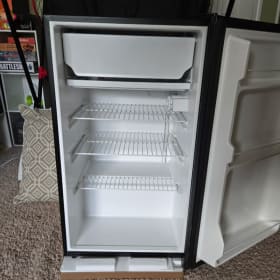 Haier 4.0 Cu. Ft. Compact Mini Fridge (Black) item