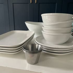 white dish set (4 of each) item