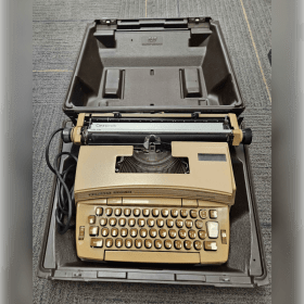 Smith Corona Coronet Super 12 Typewriter item