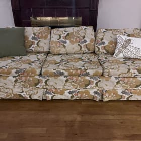Retro Splendor Sofa item