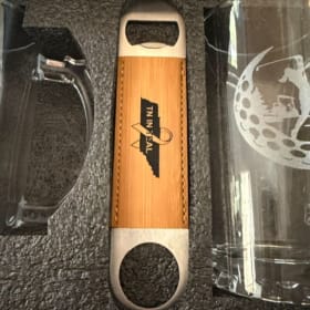 Photo of Etched beer mug set