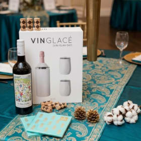 Photo of Vinglace bottle container and glasses