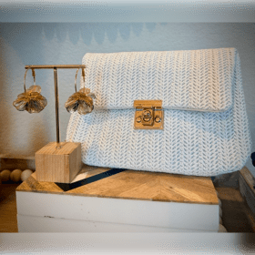 White & Gold Accessory Duo item