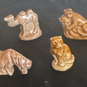 Wade Whimsies/Red Rose Tea Animals item